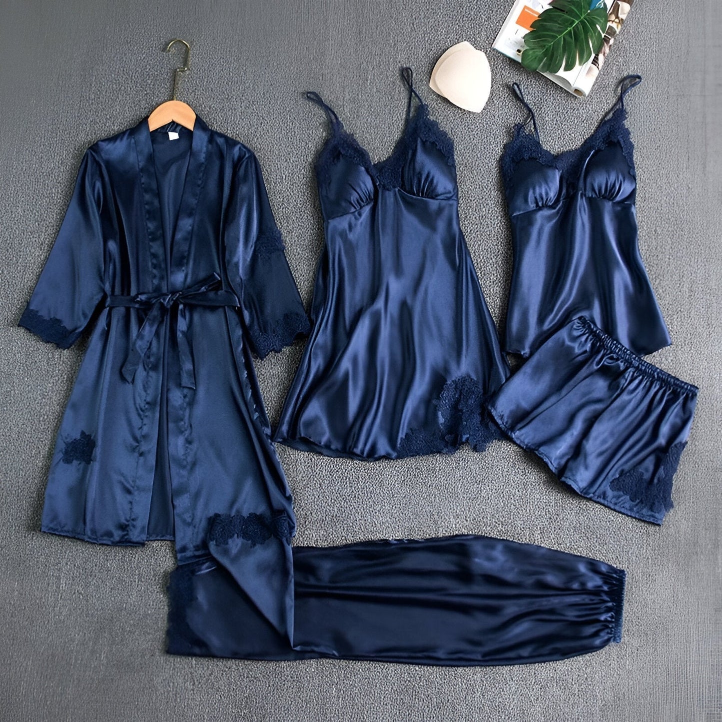 Mona™ | Conjunto de pijama elegante y relajante