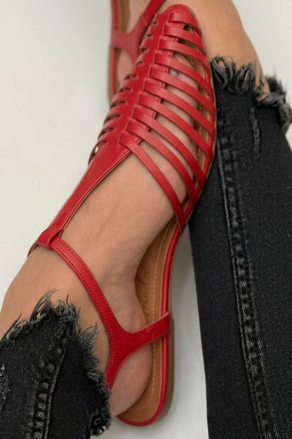 Sandalias cut-out esenciales casual Negro en punta con correa en T