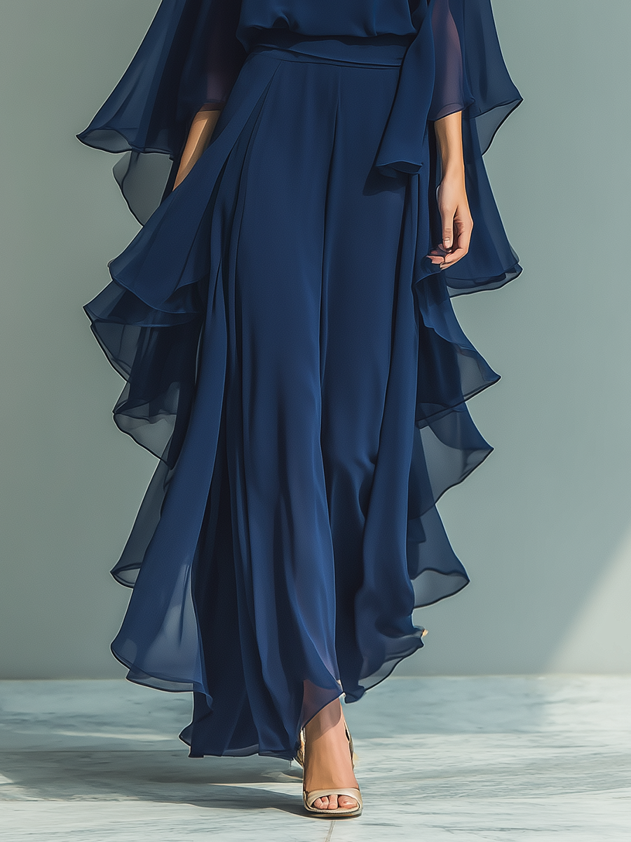Conjunto de Top en Chiffon Azul Marino con Mangas Acampanadas y Pantalón Recto con Detalles de Volantes
