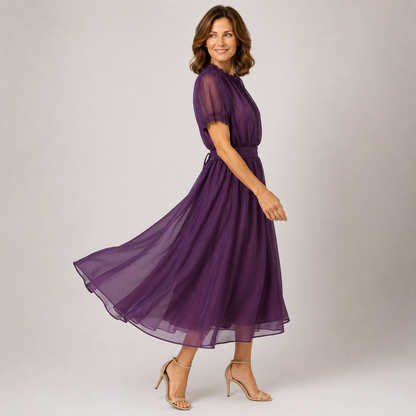 Flavia | Vestido maxi con escote de lágrima y detalles de encaje en gasa