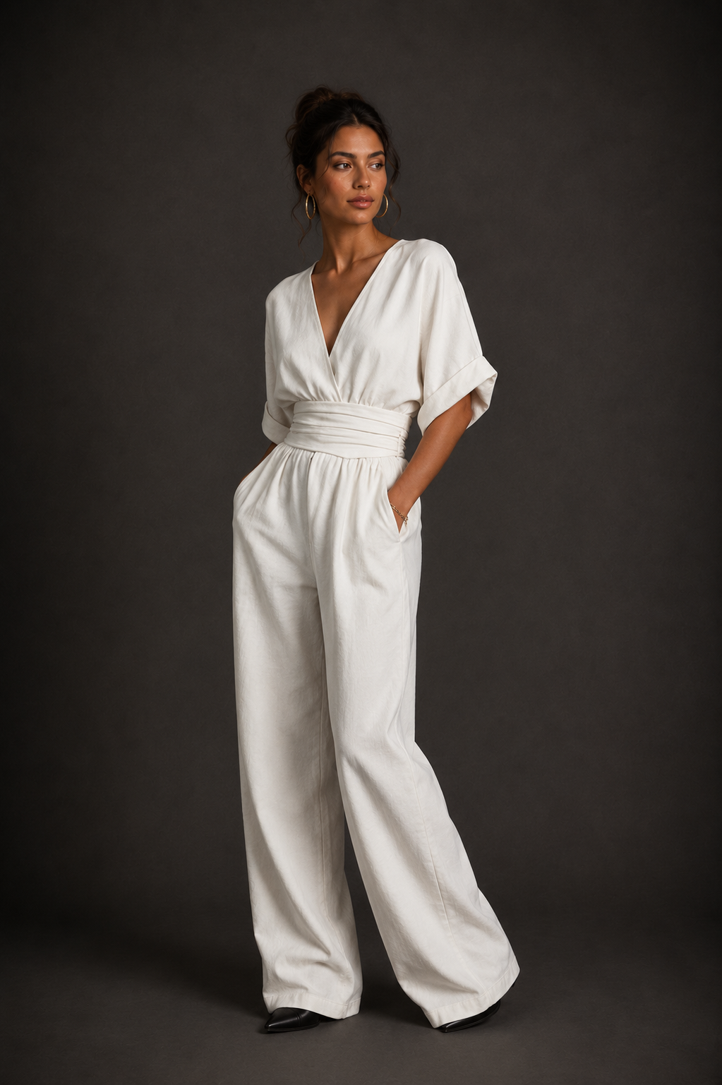 Daniela - Mono elegante de escote en V y pierna ancha