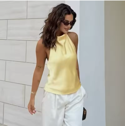 Top Satinado Halter – Sexy & Elegante